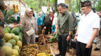 Bey, Buka Pasar Leuweung Bekasi Pasar Leuweung Bekasi